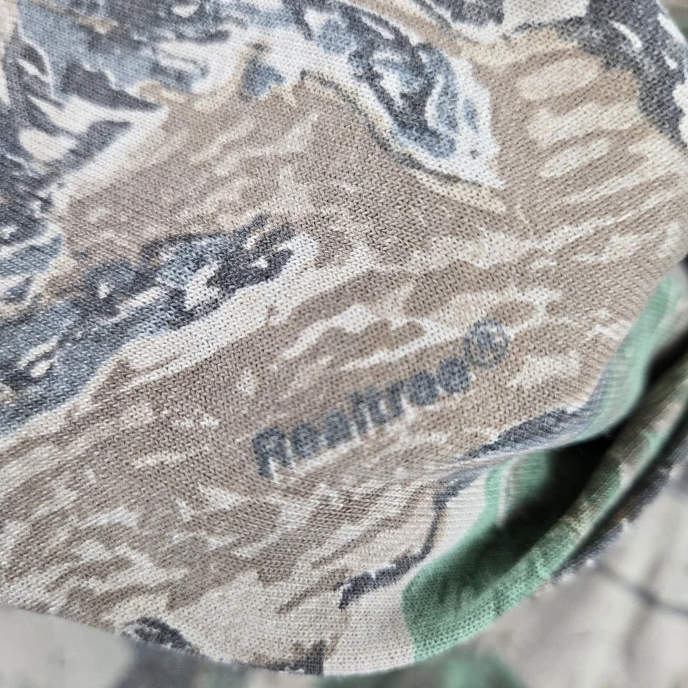 Vintage 90's Realtree T-Shirt‎ Mens 2XL Long Sleeve Camo Single Stitch Pocket